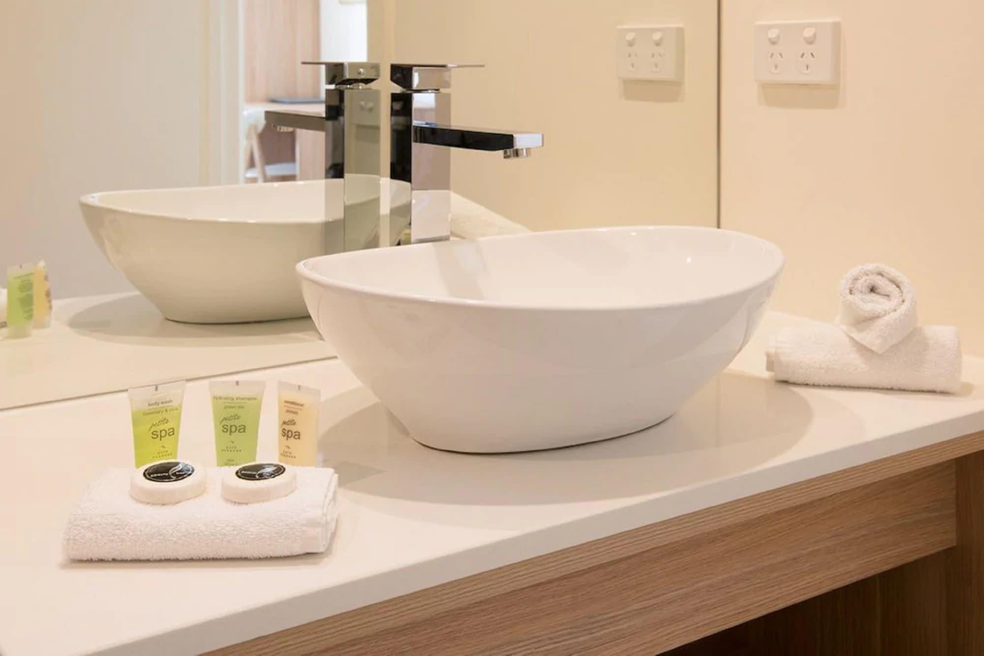 Boathouse Resort Studios And Suites Blairgowrie Eksteriør bilde